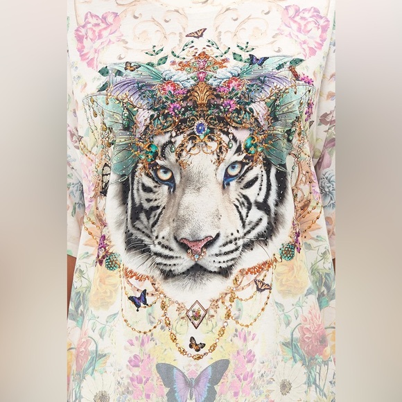 Camilla Oversize Band Tee
Queens Bee Hive size S - Picture 5 of 11